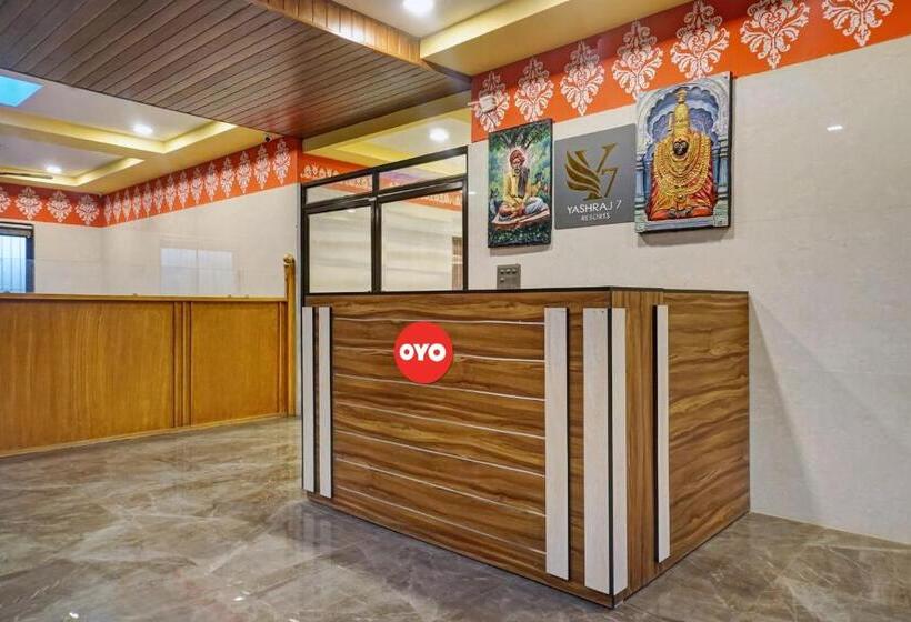 Отель Yashraj Resorts