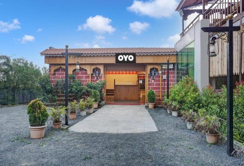 Отель Yashraj Resorts