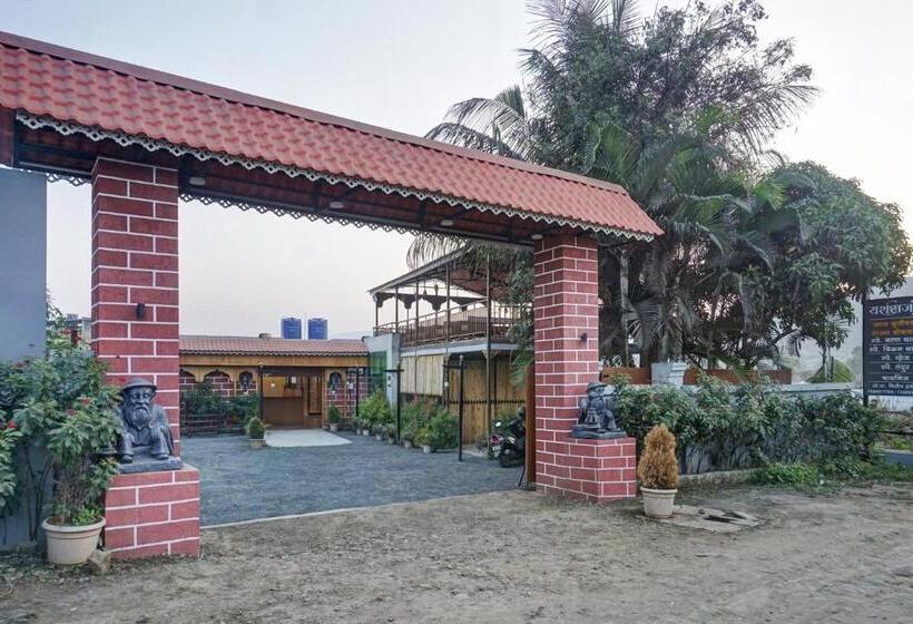 Отель Yashraj Resorts