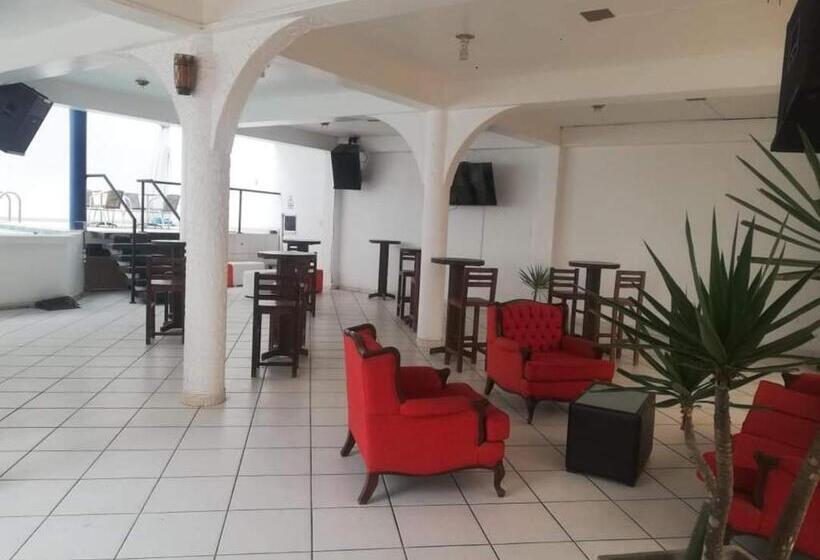 ホテル Punta Real