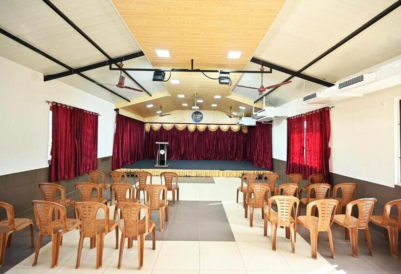 Hotel Rays Inn Boarding And Lodging