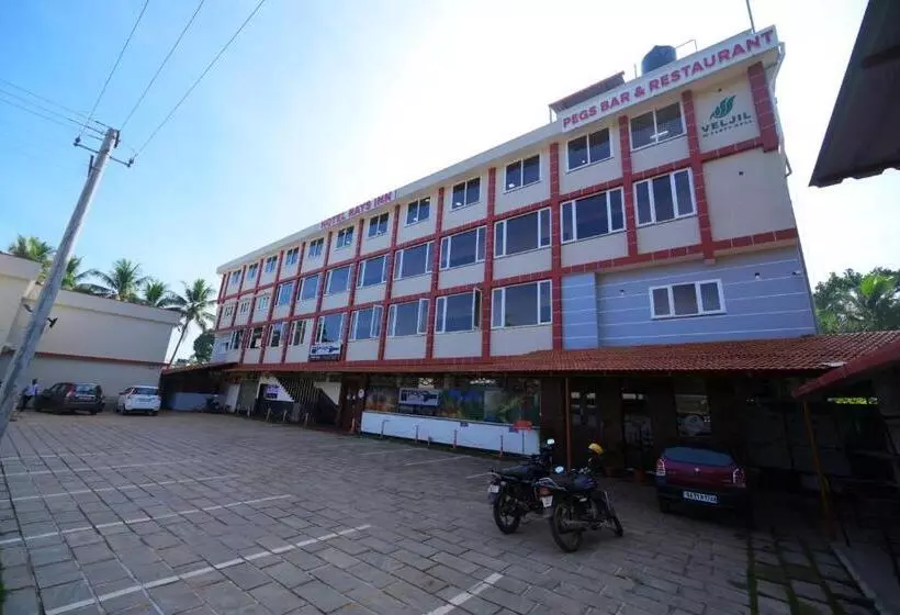 Hotelli Rays Inn Boarding And Lodging