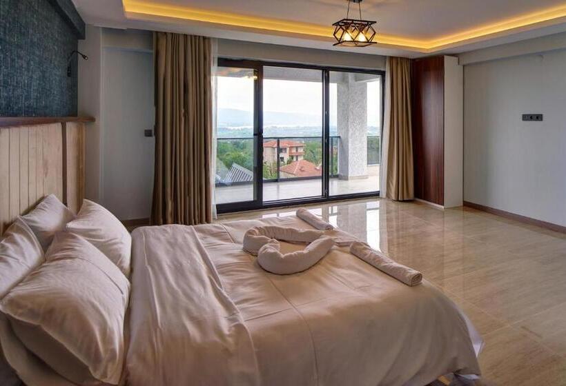 Отель Timeless Kartepe