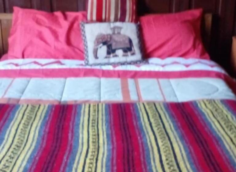 پانسیون Hostal María Luisa Bombal