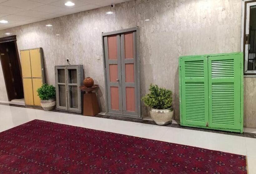 الساعه 60 الفندقيه