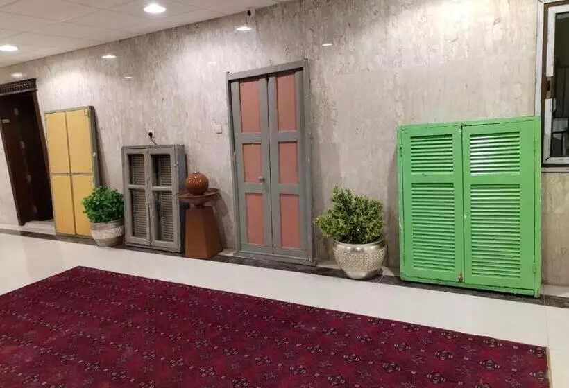 الساعه 60 الفندقيه