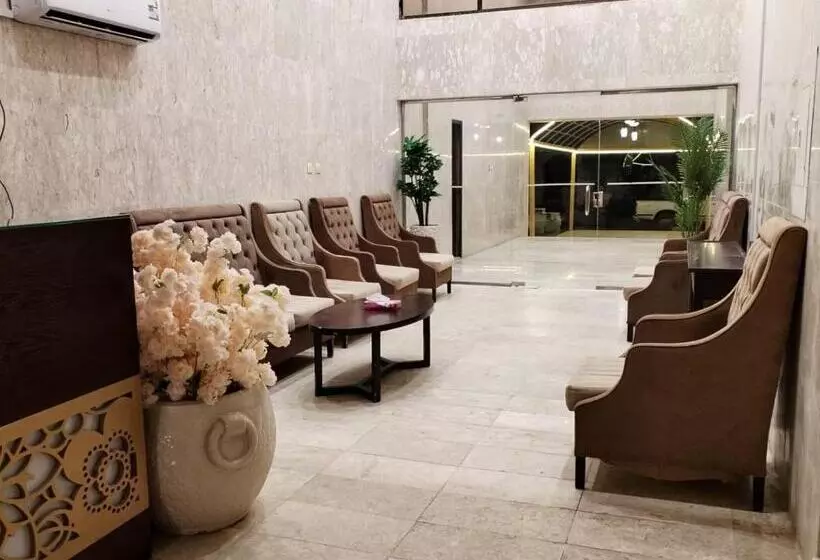 الساعه 60 الفندقيه