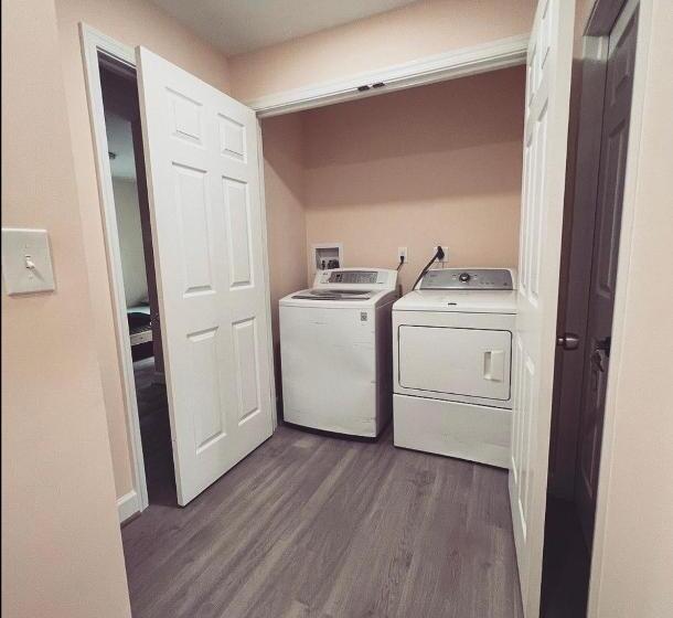 ベッドアンドブレックファースト Guest House Baltimore County Parkville