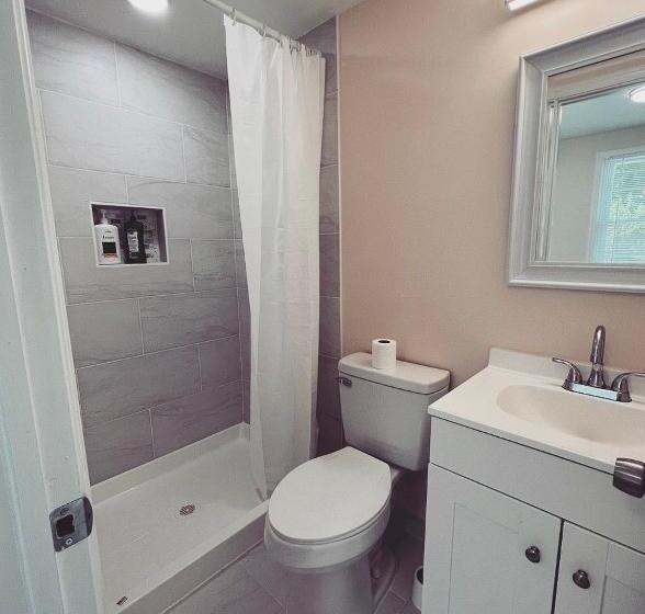 ベッドアンドブレックファースト Guest House Baltimore County Parkville