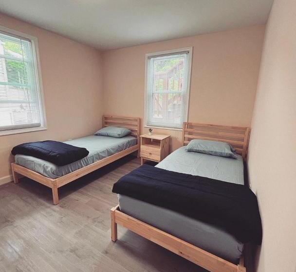 ベッドアンドブレックファースト Guest House Baltimore County Parkville