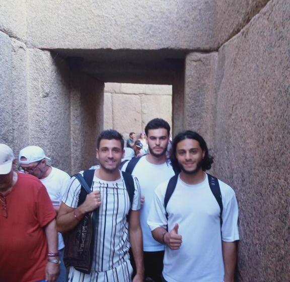 تختخواب و صبحانه Pyramids My House