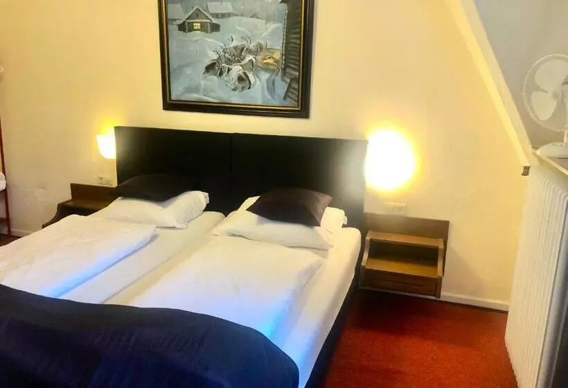 Aamiaismajoitus (B&B) Villa Cornely