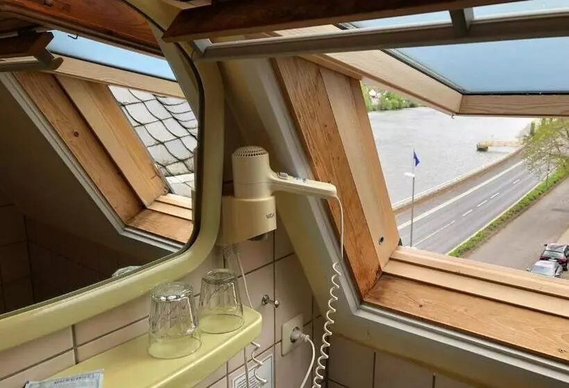 Aamiaismajoitus (B&B) Villa Cornely