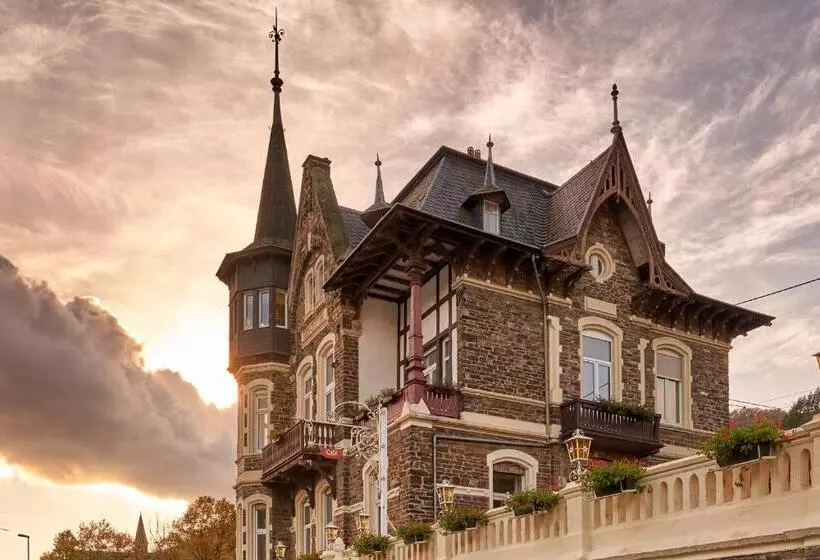 Aamiaismajoitus (B&B) Villa Cornely