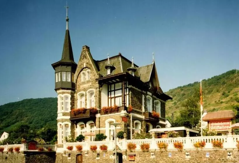 Aamiaismajoitus (B&B) Villa Cornely