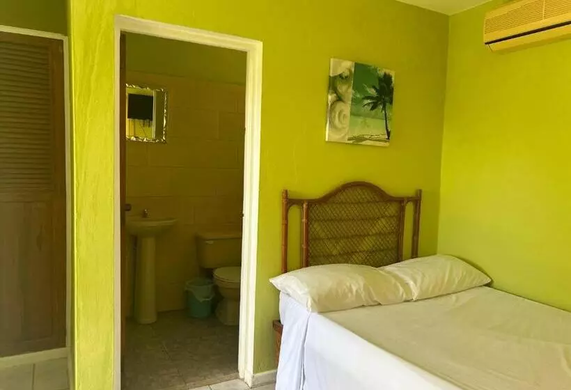 Coco Hotel And Hostel