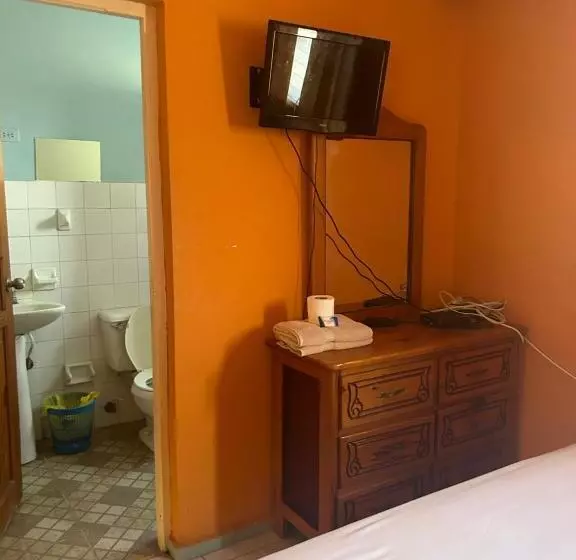 Coco Hotel And Hostel