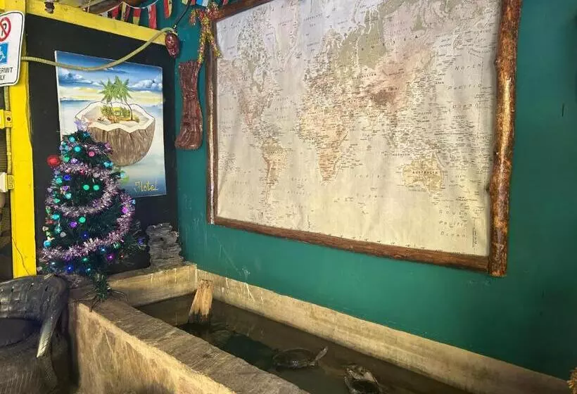 Coco Hotel And Hostel