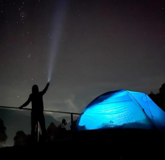 ホテル De Hobbit Tent Camping