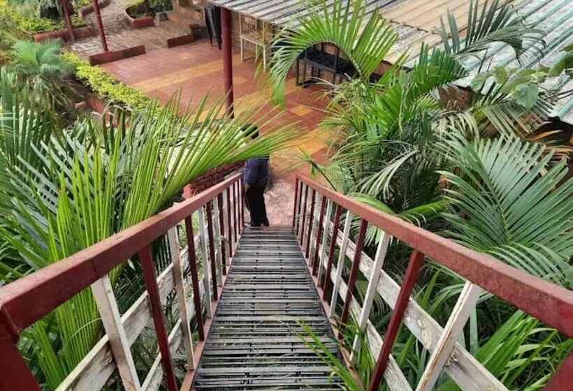 ホテル Prabhusrukusti Krushi Paryatn Kendra , Satara