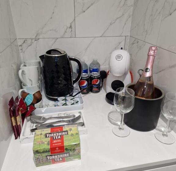 فندق The Ivy Garden Suite