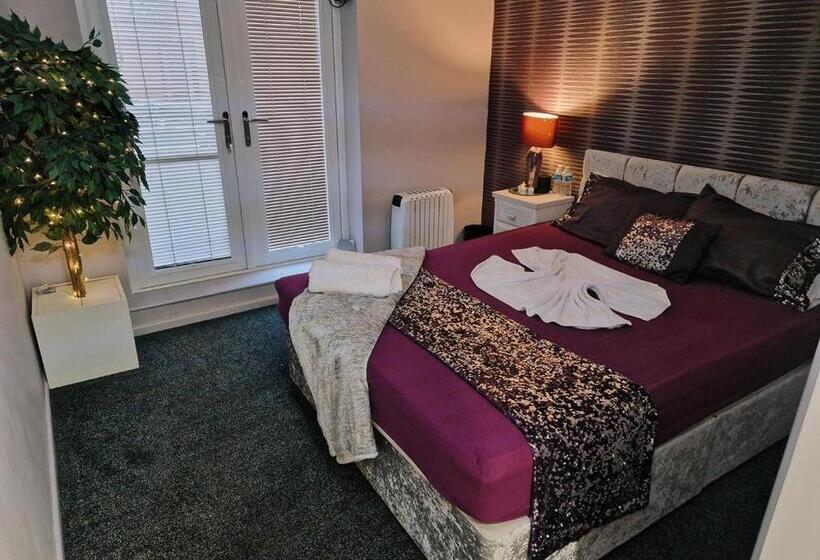 فندق The Ivy Garden Suite