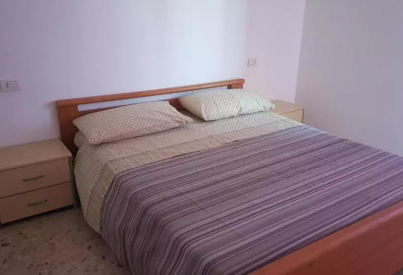 پانسیون Affittacamera Cava