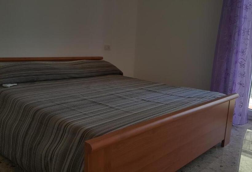 פנסיון Affittacamera Cava