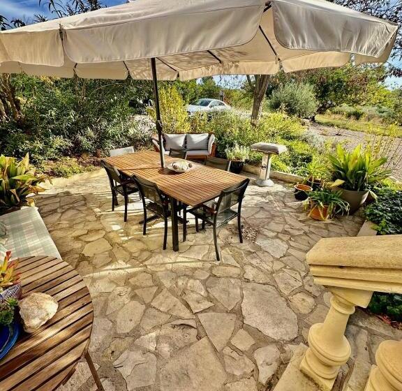 Пансион Casa Rural Girasoles Calig Ref 046