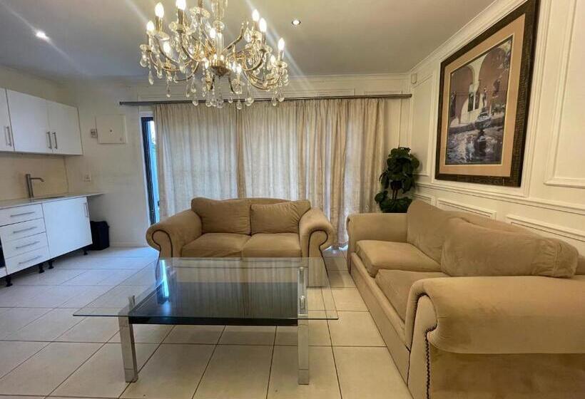 ペンション Domin Luxury Suites