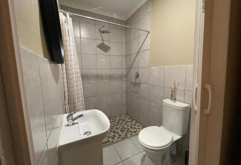 ペンション Domin Luxury Suites