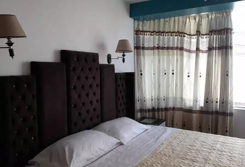 پانسیون Mansion Dorada