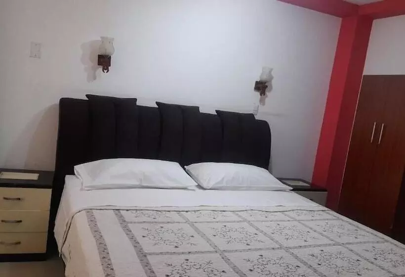 پانسیون Mansion Dorada