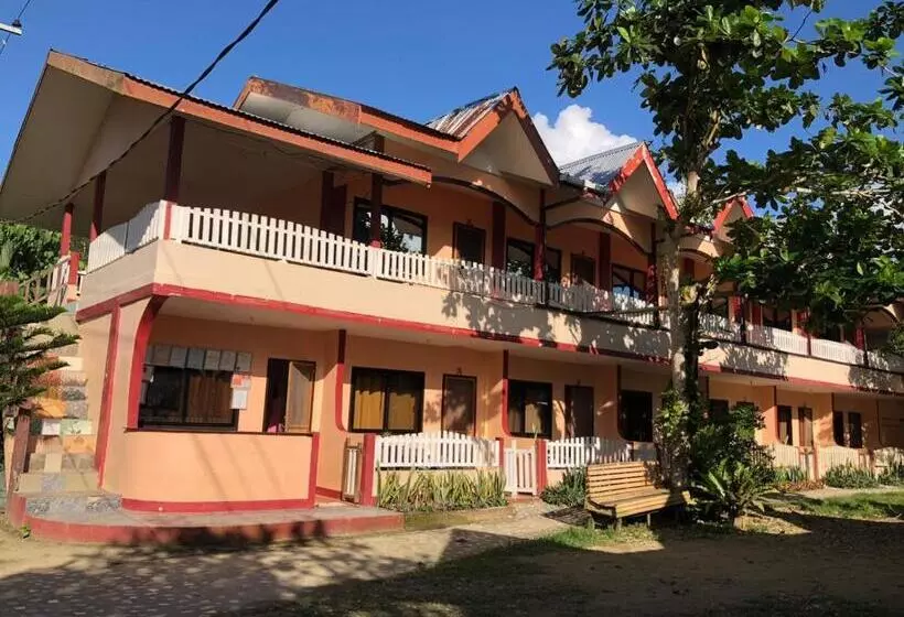 ペンション Jbr Tourist Inn   Port Barton