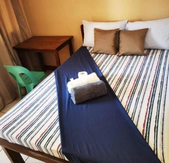 Pensión Jbr Tourist Inn   Port Barton