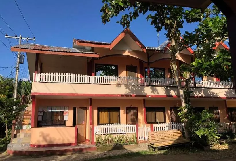 ペンション Jbr Tourist Inn   Port Barton