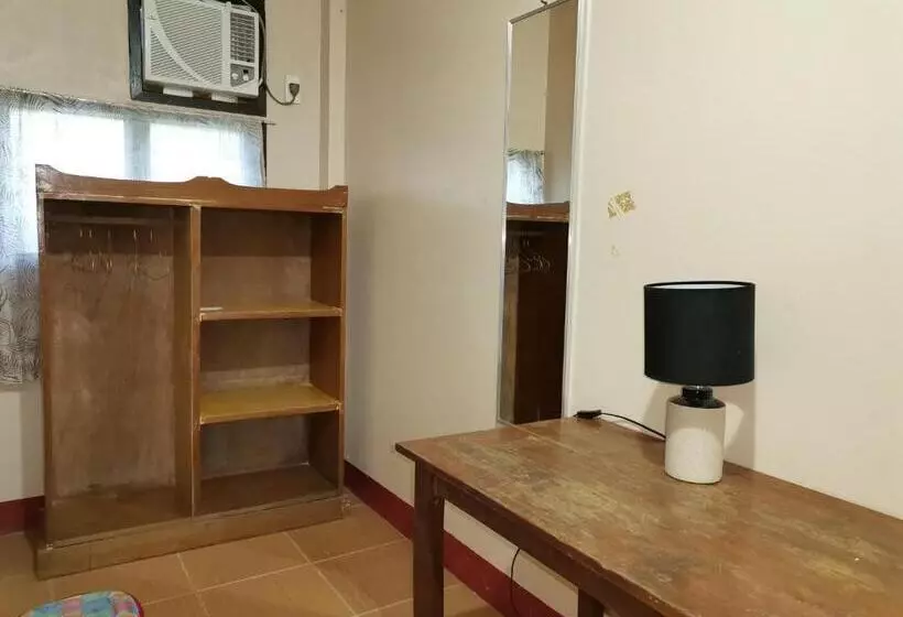 ペンション Jbr Tourist Inn   Port Barton