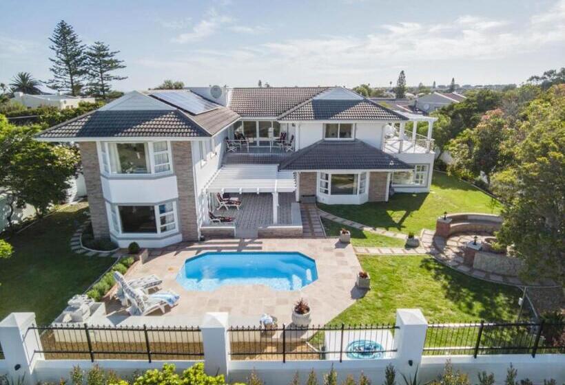 Пансион Joie De Vivre   22 Rocklands