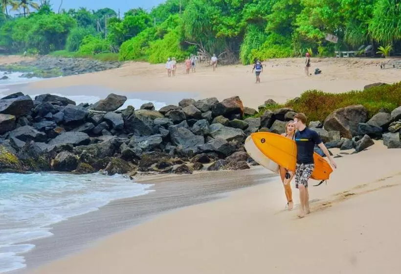 Majatalo Muthu Villa 94 Midigama