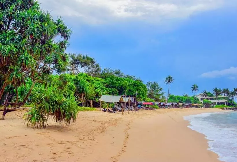 Majatalo Muthu Villa 94 Midigama