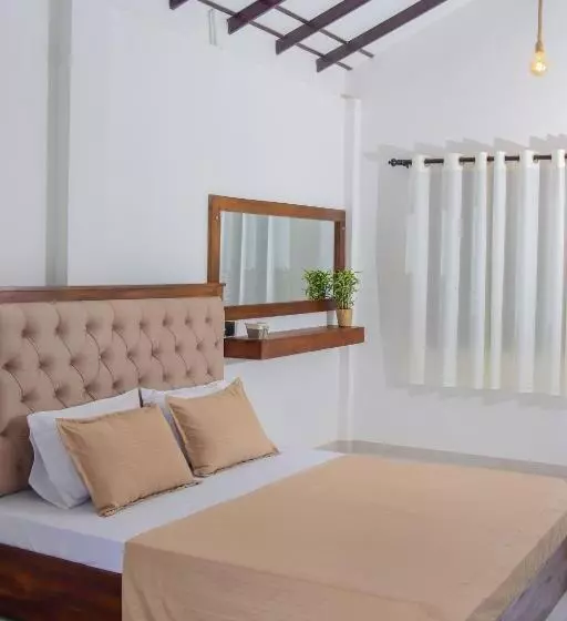 Majatalo Muthu Villa 94 Midigama