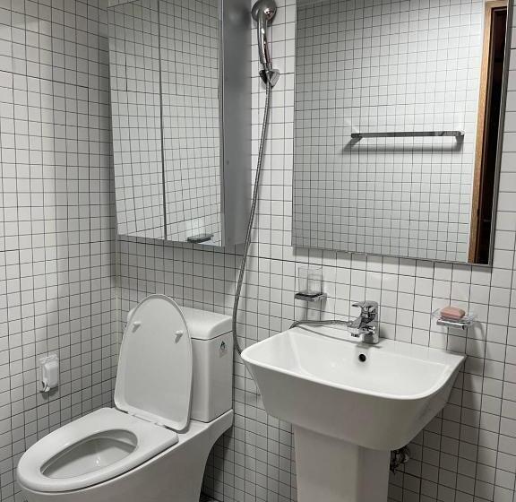 Pensione Young House