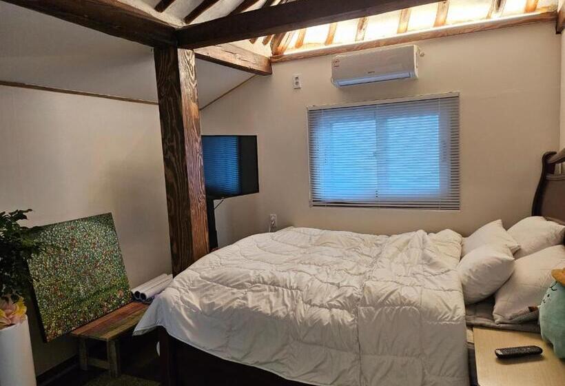 Pensione Young House