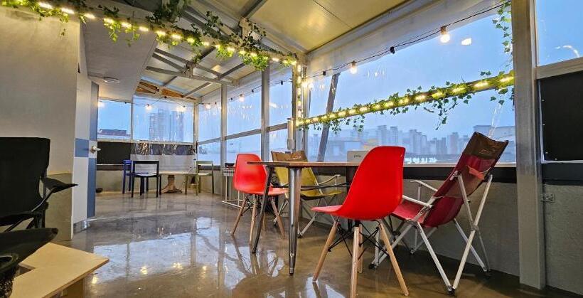 Pensione Young House