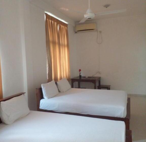 Vintop Hotel & Homestays Gampaha