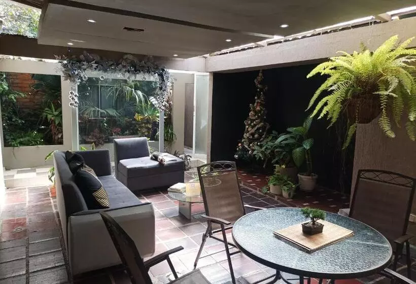ベッドアンドブレックファースト Conforta Rentals & Spa