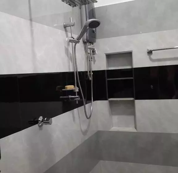 Aamiaismajoitus (B&B) Villa Sunset Tides