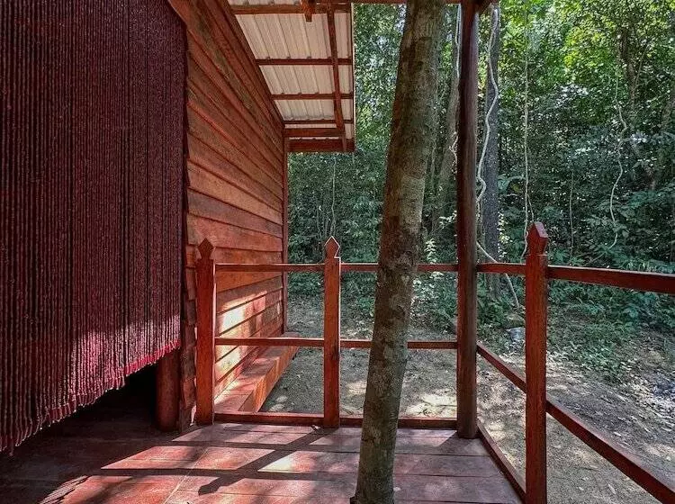 Hotelli Coral Bay Resort