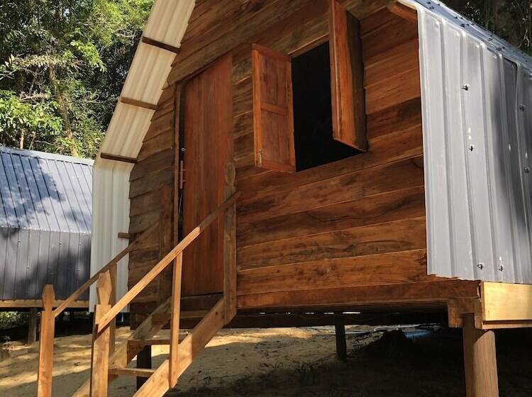 Hotel Coral Bay Resort