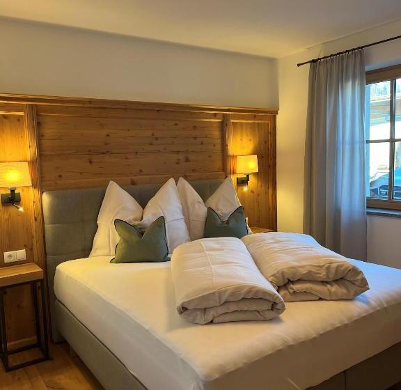 Отель Landhaus Huber